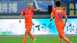 Diego Tardelli deve deixar futebol chinês para voltar ao Brasil