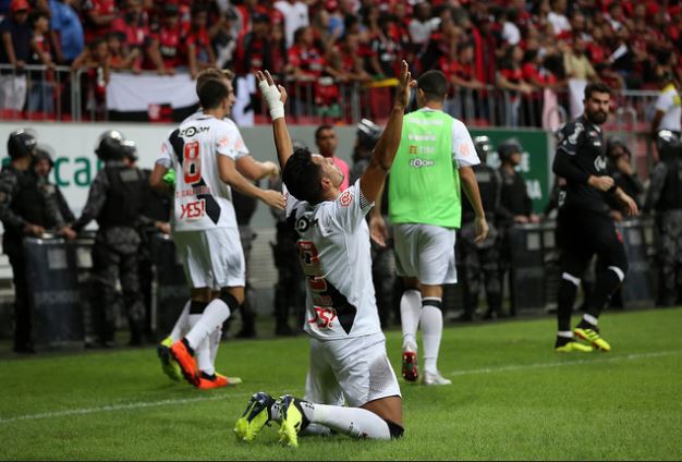 Andrés Rios brilhou diante do Flamengo - Carlos Gregório Jr/Vasco.com.br