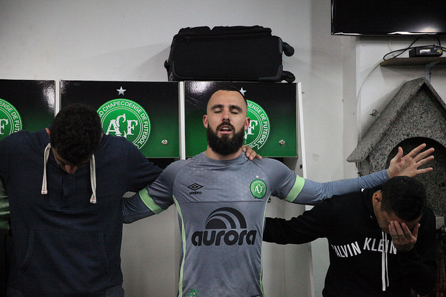 Jandrei recusa rótulo de herói da Chape e avisa: “Não conquistamos nada”