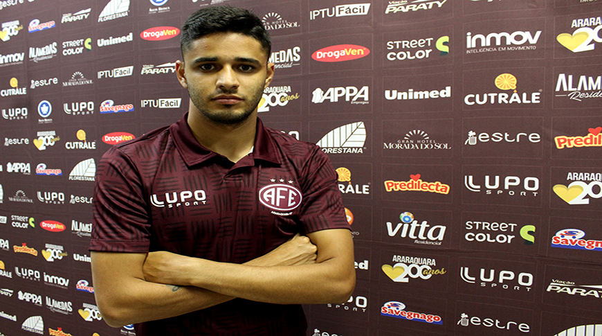 Copa Paulista: Ferroviária anuncia ex-meia de Audax, Ponte, Oeste e Corinthians