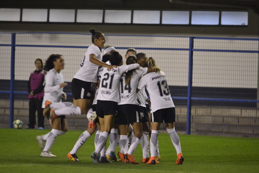 BRASILEIRO FEMININO: Flamengo recebe Kindermann com obrigação da vitória