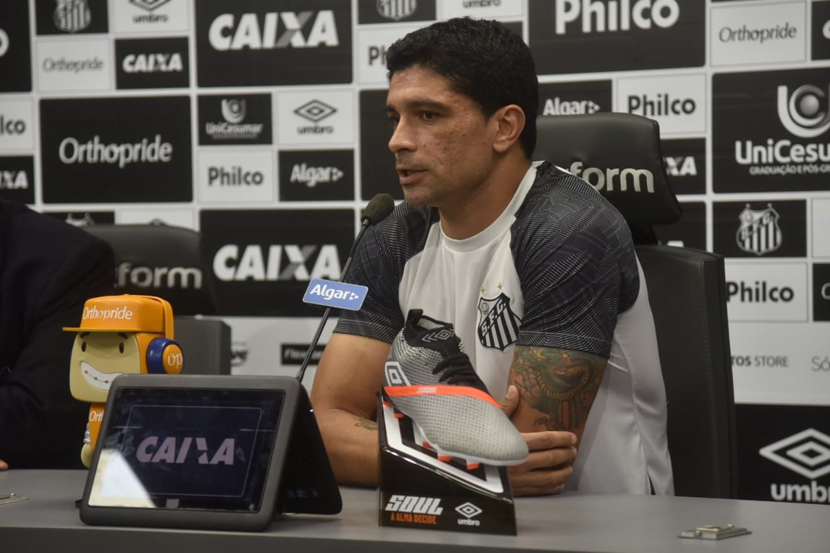 Após saída de Ricardo Gomes, Santos anuncia Renato como novo diretor executivo