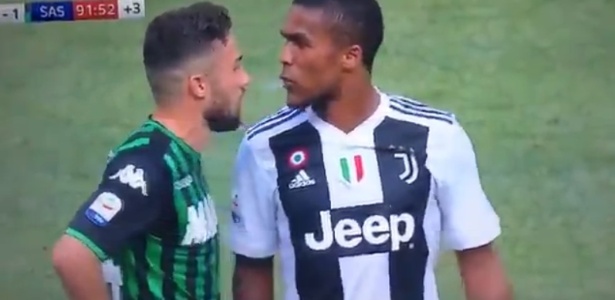 Allegri aceita desculpas de Douglas Costa e pede que ‘não crucifiquem’ o jogador
