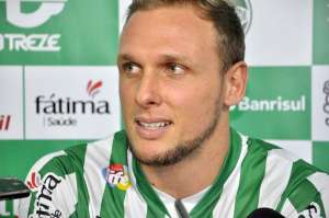 Série B: Micael comemora fim do jejum e faz apelo para torcida do Juventude