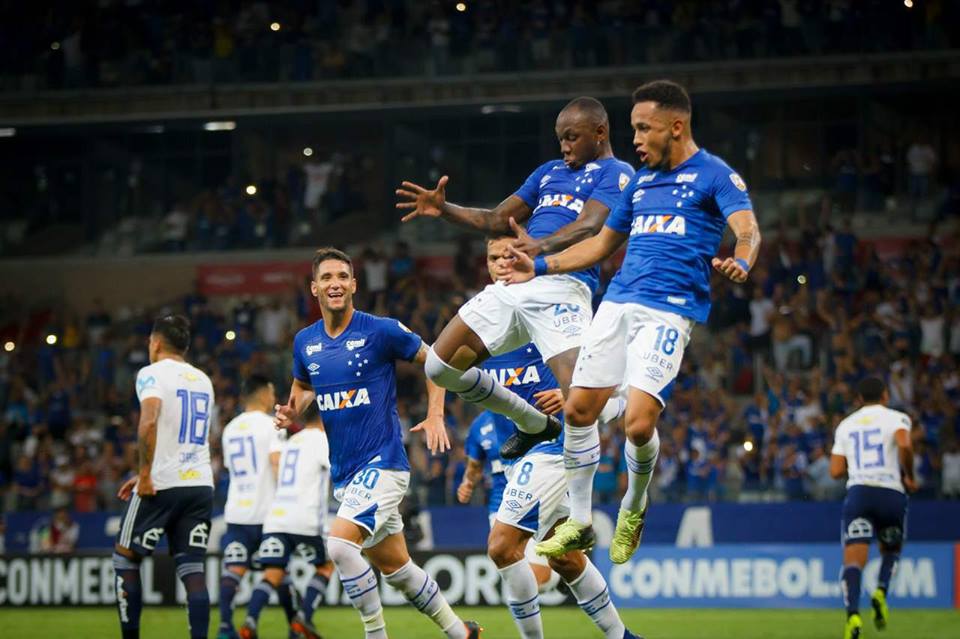 Cruzeiro e Palmeiras jogam pela Libertadores de olho em repetir show do Grêmio