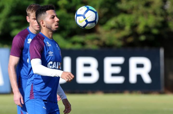 Sul-Americana: Volante Flávio vê Bahia preparado para confronto com o Botafogo