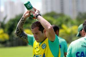 Série B: Satisfeito com Thiago Luís, Ney Franco repete escalação do Goiás