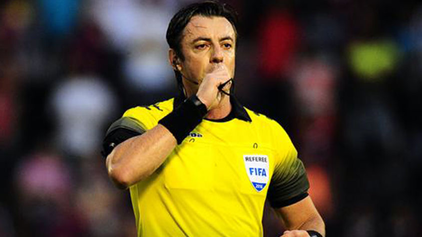 Raphael Claus faz sua centésima partida em competições nacionais neste domingo em Curitiba