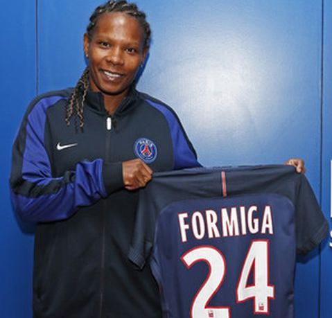 Formiga defende o PSG de Neymar