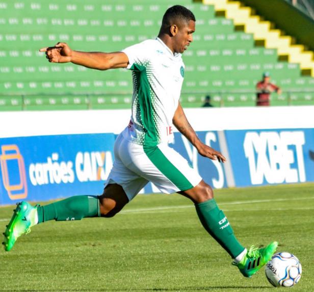 Dependendo de uma combinação de resultado o Bugre tem a chance de entrar no G4 nessa rodada(foto: Divulgação/ Guarani)