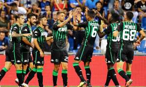 ITALIANO: Sassuolo vence com show de jogador que levou cuspida de Douglas Costa