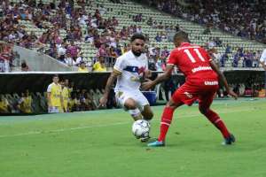 Fortaleza 2 x 0 Vila Nova - Com um a mais e dois de Éderson, Fortalza dispara na ponta