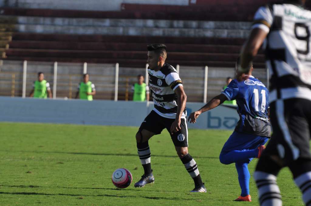 XV de Piracicaba leva virada do Rio Claro - Vitor Prates