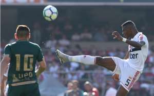 Para Adilson, América-MG comemora empate que põe respeito aos adversários