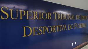 STJD joga duro e ameaça suspender clubes que não pagam multas