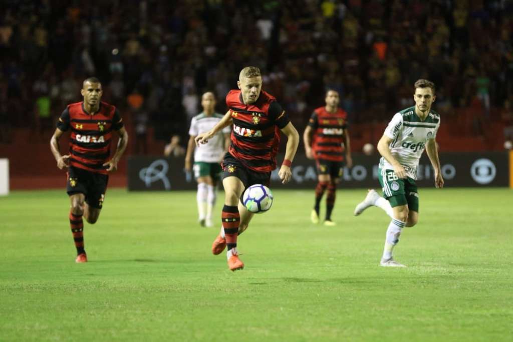 PLACAR FI: Com Palmeiras no ‘cangote’ do São Paulo, confira TODOS os resultados do DOMINGO (Foto: Divulgação/Sport)