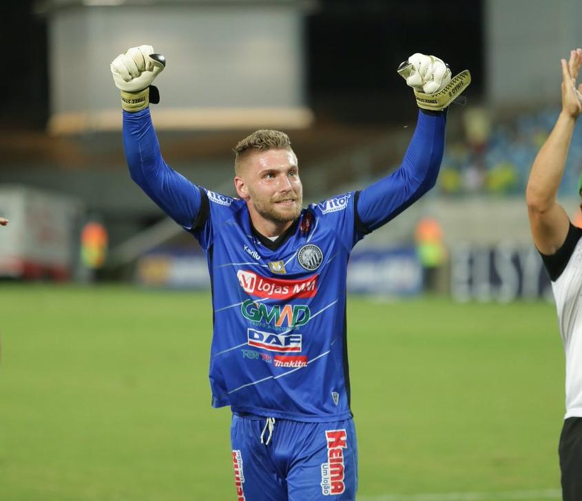 Campeão, Operário-PR comanda a Seleção FI da Série C