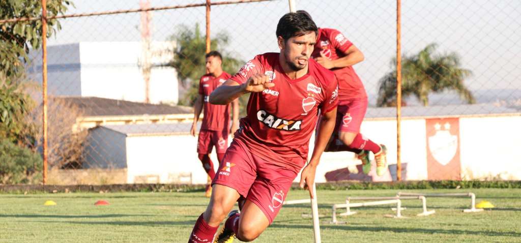 Anderson Luis pode ser a solução do Vila Nova para a lateral esquerda contra o Guarani