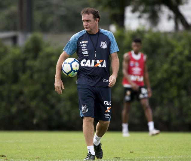 Cuca foi absolvido pelo STJD e poderá comandar o Santos na partida contra o Vasco (Foto: Divulgação/Santos FC)