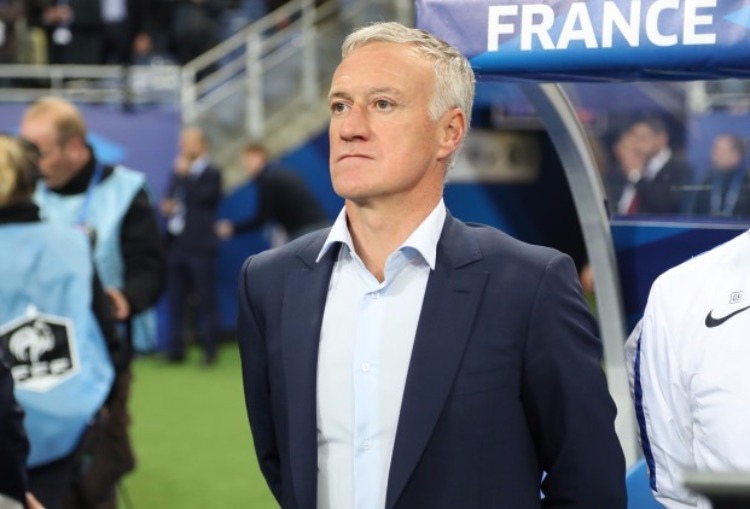 Campeão da Copa, Deschamps é eleito o melhor técnico do mundo pela Fifa