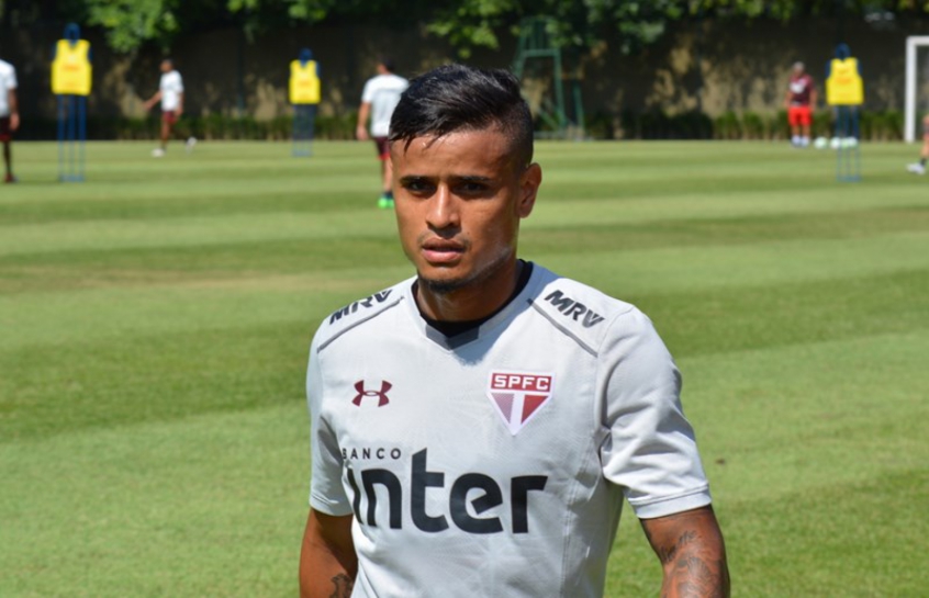 Everton corre em campo, mas ainda é dúvida no São Paulo para domingo