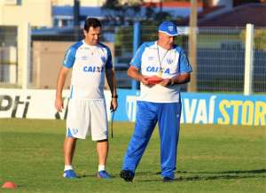 Série B: Geninho faz as contas e projeta mais 20 pontos para Avaí subir