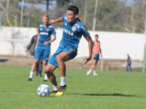 Série B: Volante do Coritiba cobra mudança de postura por milagre na reta final