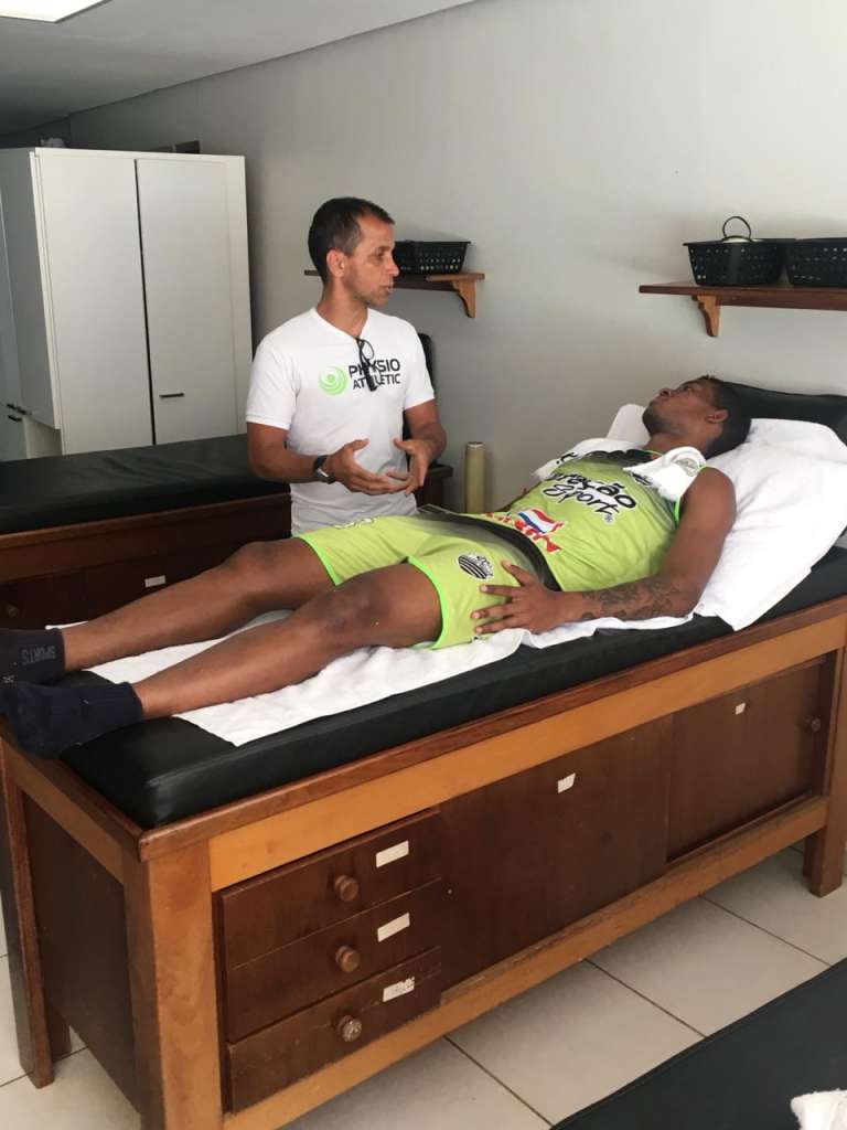 Peça-chave do Comercial, atacante Michel Renner luta contra o tempo para jogar sábado