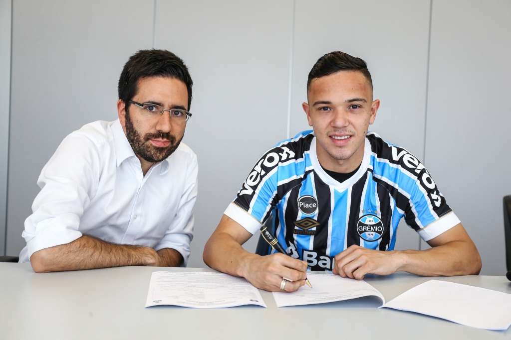 Pepê renovou com Grêmio até 2022