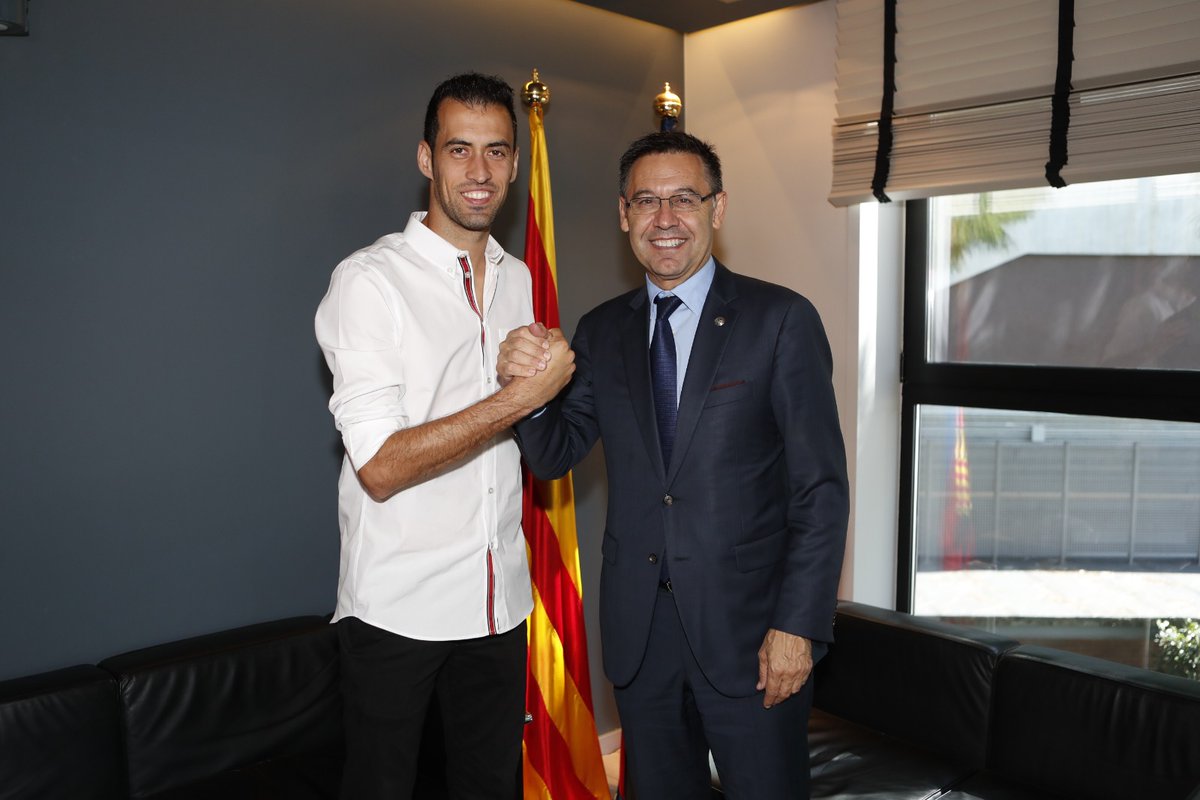 Espanhol: Busquets renova com o Barça até 2023 e multa sobe para R$ 2,3 bi