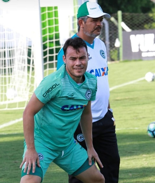 Série B: Renato Cajá sente dores no joelho e desfalca Goiás contra o Paysandu