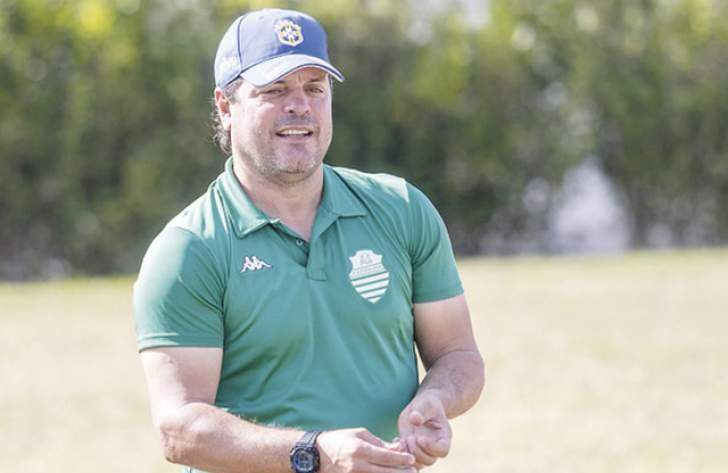 Segundona: Técnico da Francana e mais dois são as opções do Velo Clube para 2019