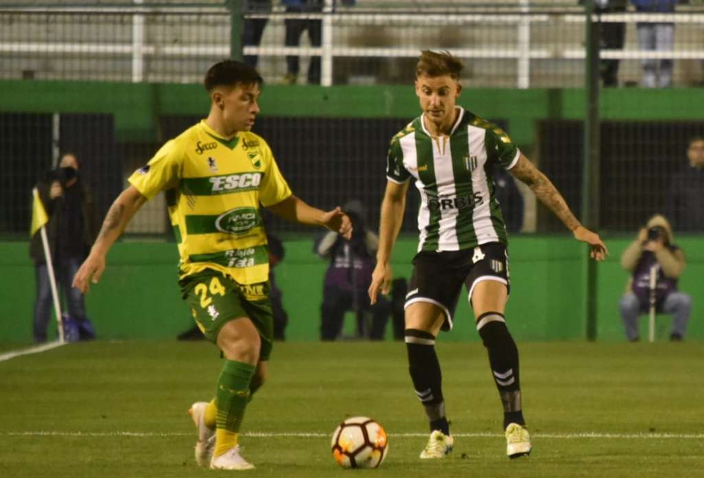 Defensa y Justicia vence duelo argentino e garante vaga nas quartas