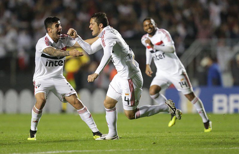 Anderson Martins admite cobrança interna para São Paulo voltar a vencer