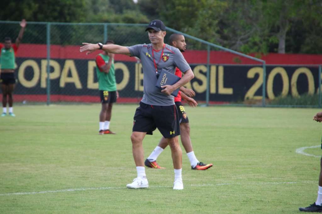 Com retorno de Michel Bastos, Milton Mendes define o time do Sport para a estreia 