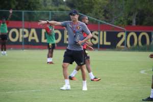 Com retorno de Michel Bastos, Milton Mendes define o time do Sport para a estreia