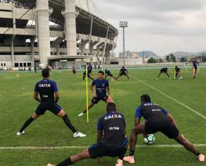 Botafogo x São Paulo – Tricolor desafia o Fogão para manter a liderança