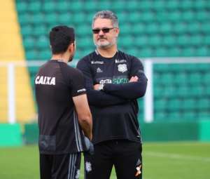 Série B: Micale aposta em um Figueirense mais ofensivo para voltar a vencer