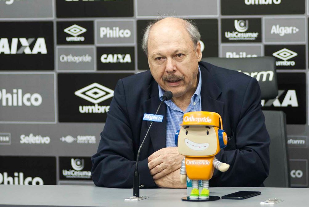 Ameaçado, José Carlos Peres usa colete à prova de balas em votação