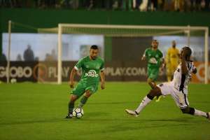 Ceará x Chapecoense - Apenas um poderá deixar a zona de rebaixamento...