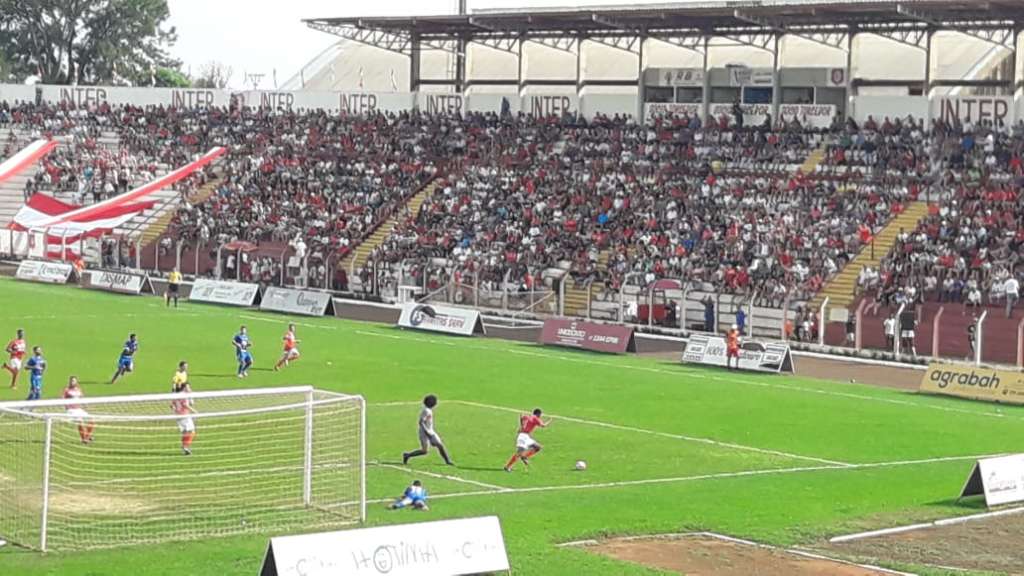 Inter de Bebedouro vence Itararé e avança para a semi da Segundona