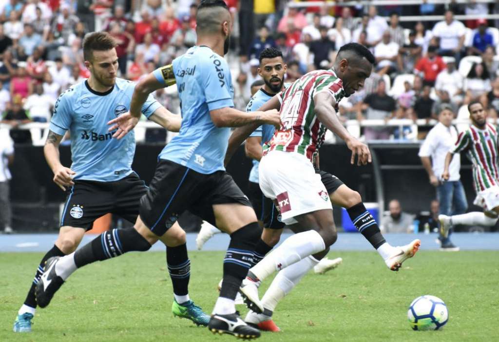 A vitória no Nilton Santos fez o Grêmio colar nos líderes do Brasileirão (Foto: Mailson Santana/Fluminense)