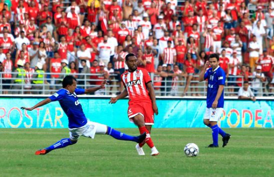 O empate sem gols no Clássico das Multidões não foi bom para ninguém (Foto: Ailton Cruz/Gazeta de Alagoas)