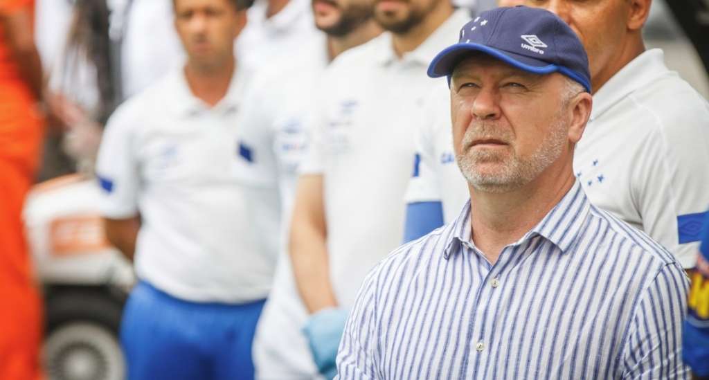 O técnico Mano Menezes considerou justa a derrota do Cruzeiro para o Palmeiras