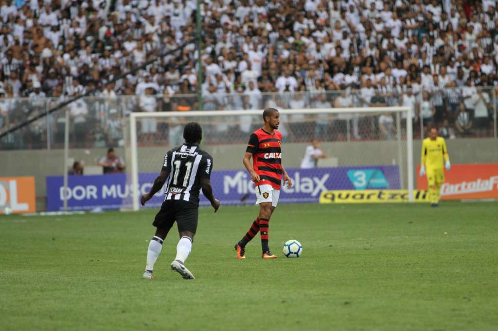 Mesmo após três derrotas, técnico do Sport não joga a toalha: 'Vamos lutar até o fim'