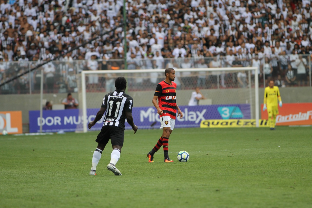 Mesmo após três derrotas, técnico do Sport não joga a toalha: ‘Vamos lutar até o fim’