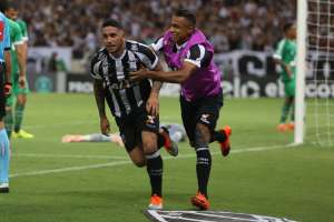 Após vitória heroica do Ceará, Lisca brinca: 'Sou um doido do bem'