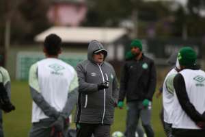Guto Ferreira lamenta queda de rendimento da Chapecoense no segundo tempo