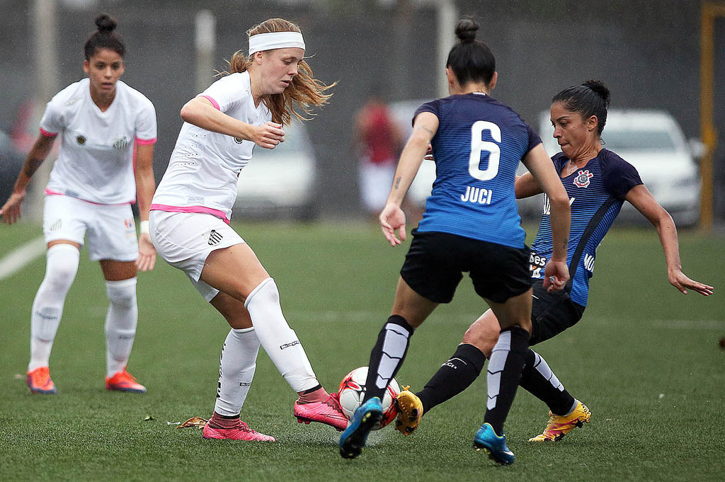 PAULISTA FEMININO: Santos e Corinthians começam a decidir título nesta terça