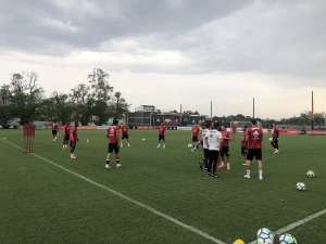 Após estreia, Dorival Júnior comanda primeiro treino na volta ao Flamengo